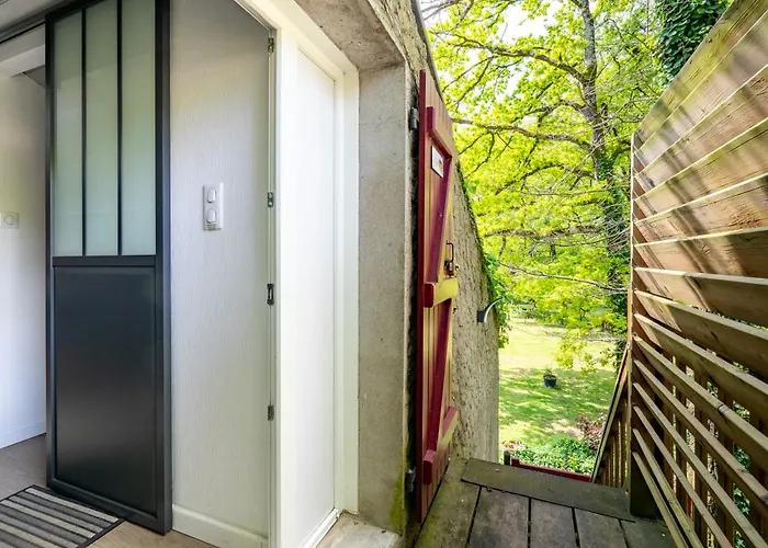 Les Du Robelier - Le Nid