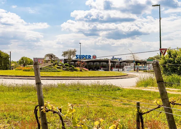 Апартаменты Les Du Robelier - Le Nid Bouaye